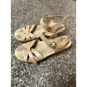 Dansko Tan Leather Velcro Strap Sandals 39/8